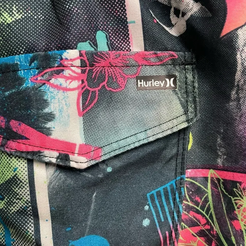 Hurley Swim Shorts Trunks Boys Sz Medium Colorful Graphic Surf